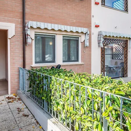Se037 - Senigallia, Affascinante Villetta Con Giardino Senigallia